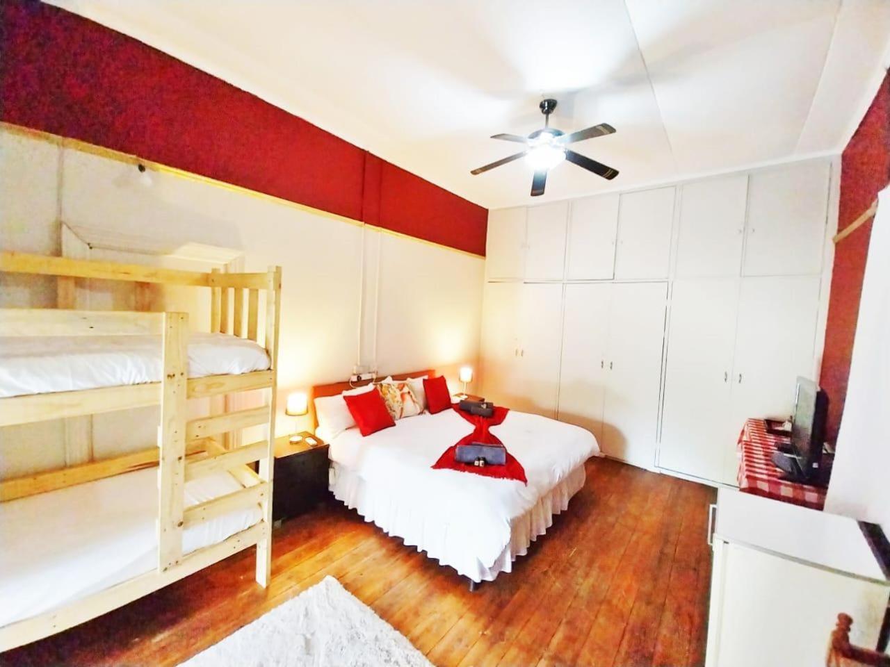 Bun Clody Manor - Guest House & Coffee Shop Hanover Bilik gambar